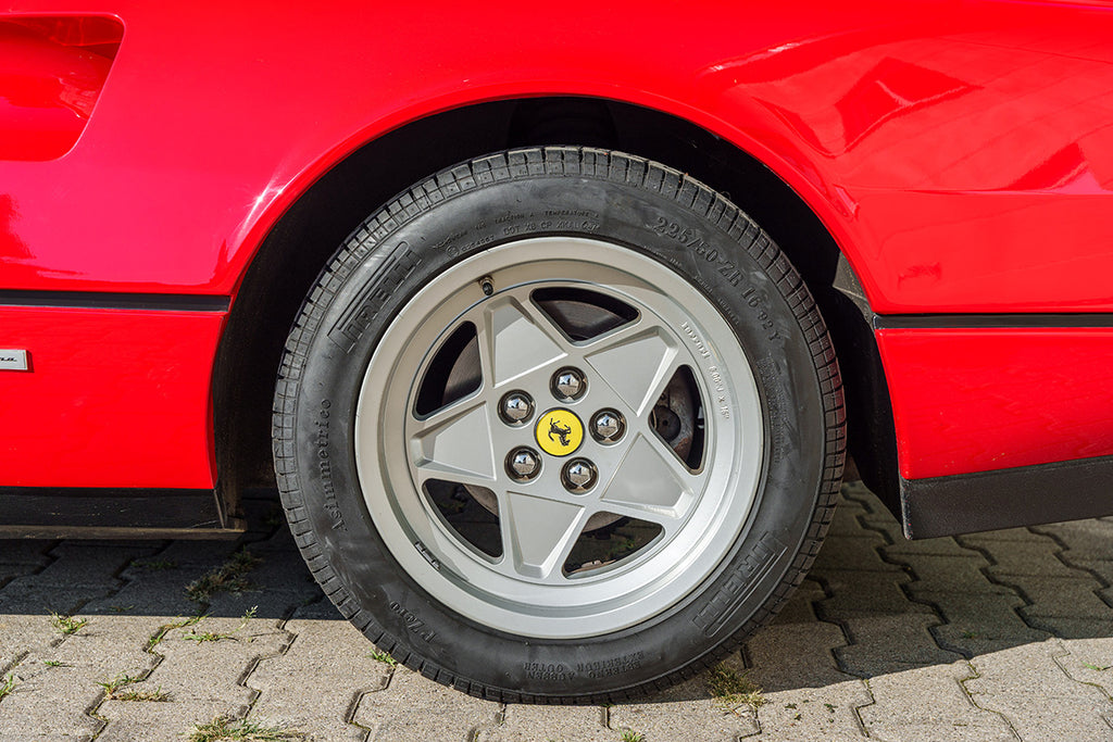 Ferrari 328 GTB