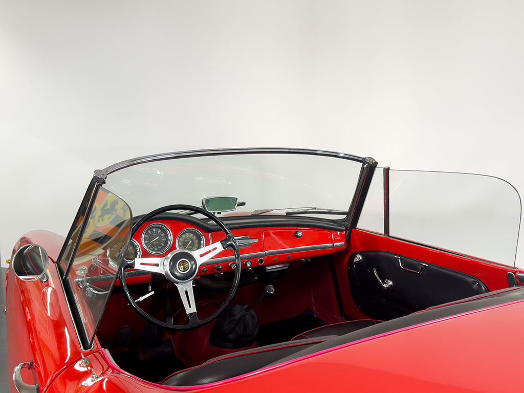 Alfa Romeo Giulia Spider