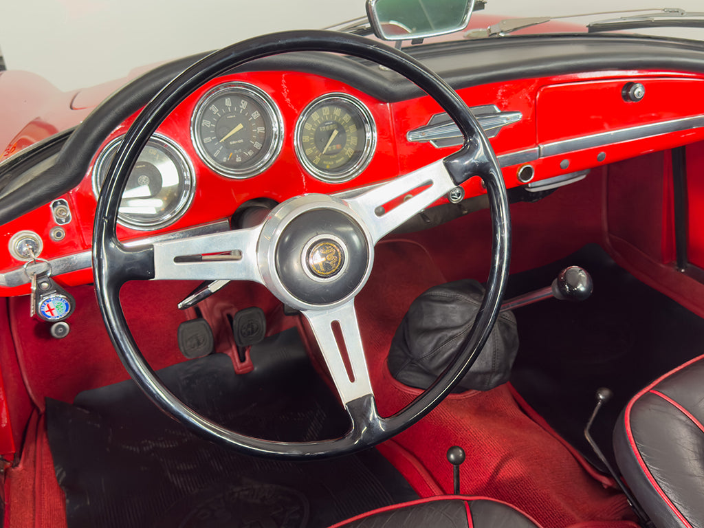 Alfa Romeo Giulia Spider