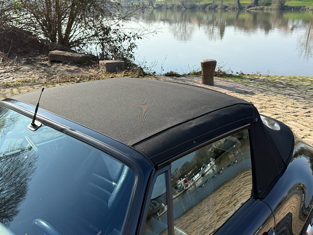 Porsche 964 Carrera 2 Cabriolet