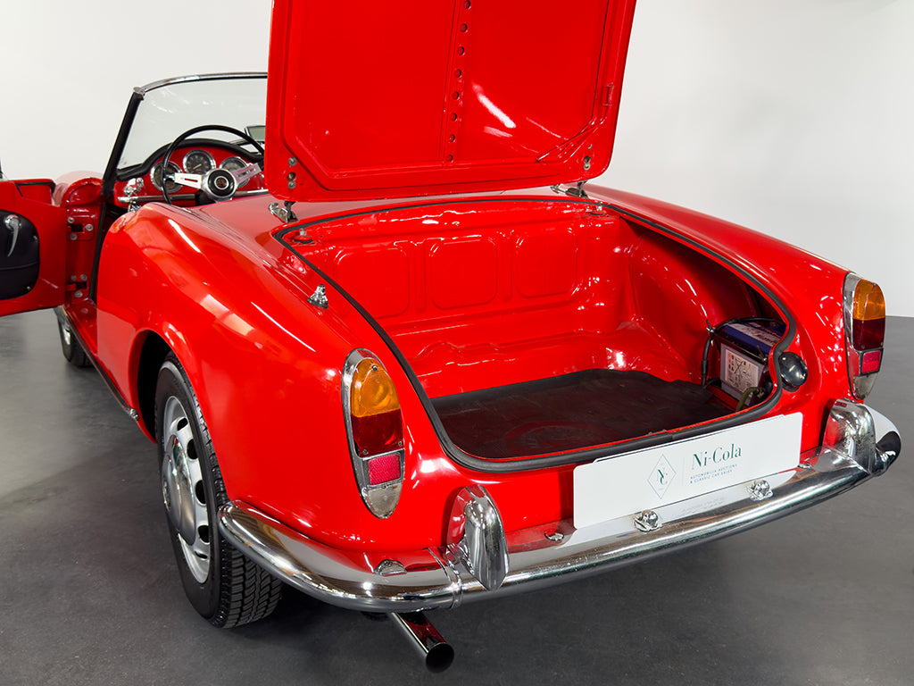 Alfa Romeo Giulia Spider