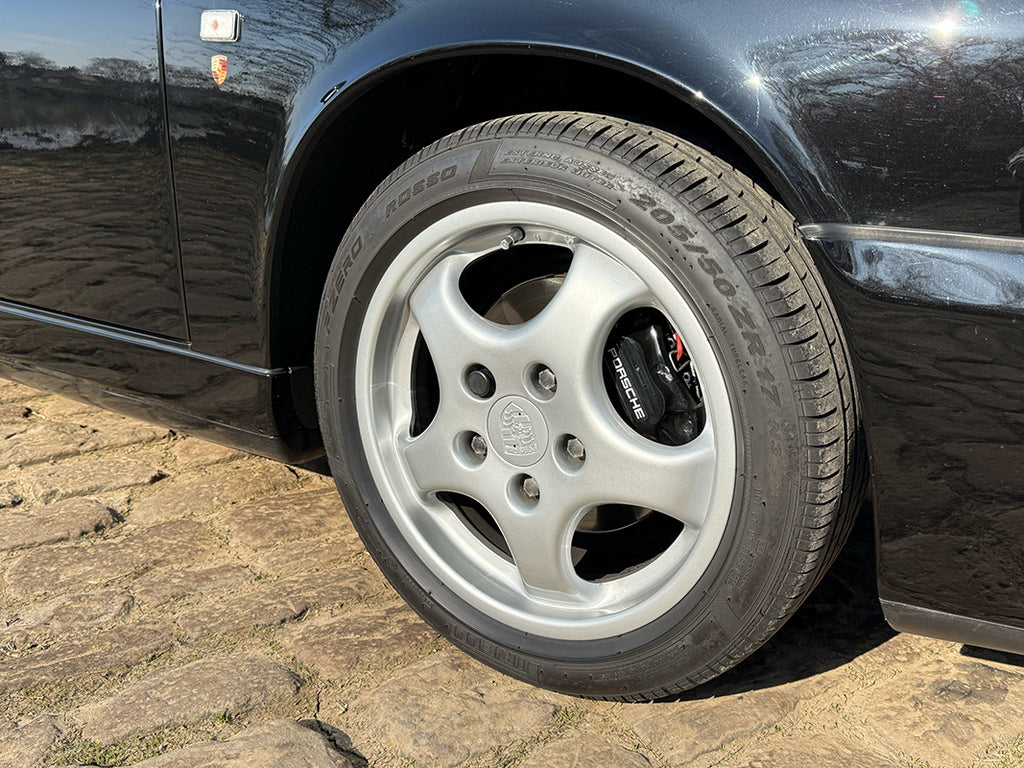 Porsche 964 Carrera 2 Cabriolet