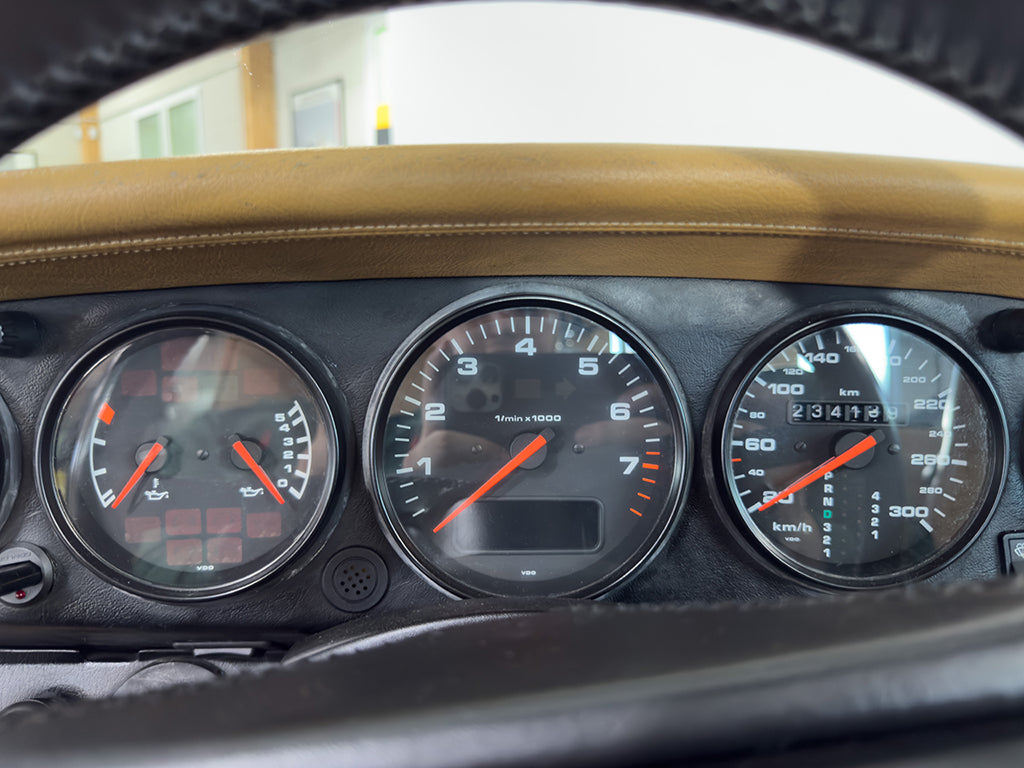 Porsche 964 Carrera 2 Targa