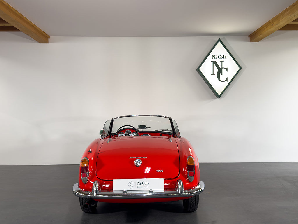 Alfa Romeo Giulia Spider