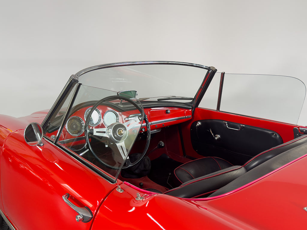 Alfa Romeo Giulia Spider
