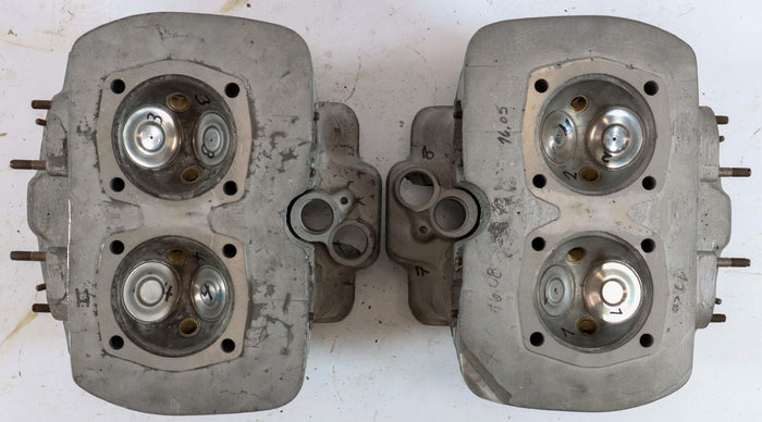 Porsche 2 Zylinderköpfe für Typ 356 Carrera 2 Liter