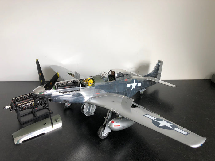 Handarbeitsmodell P-51D Mustang 1:15