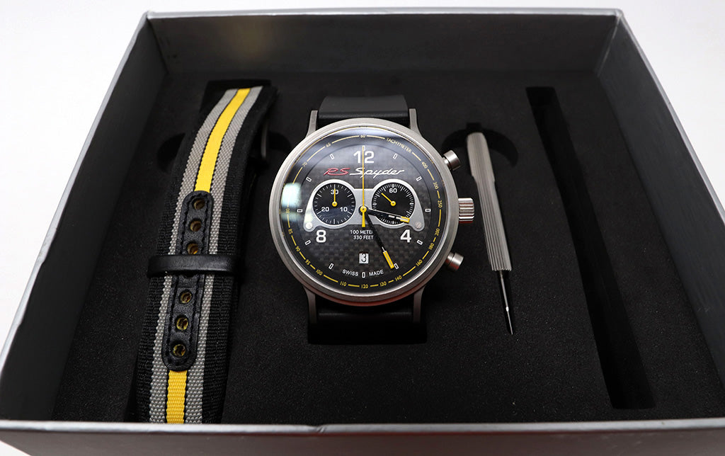 Porsche RS Spyder Herren Armbanduhr, mit Box, Betriebsanleitung und Garantieheft von 2010