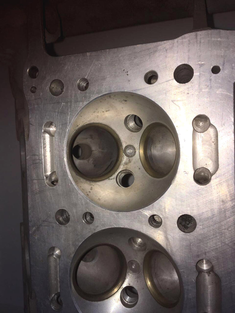 Zylinderkopf für Alfa Romeo TZ 2 / NOS